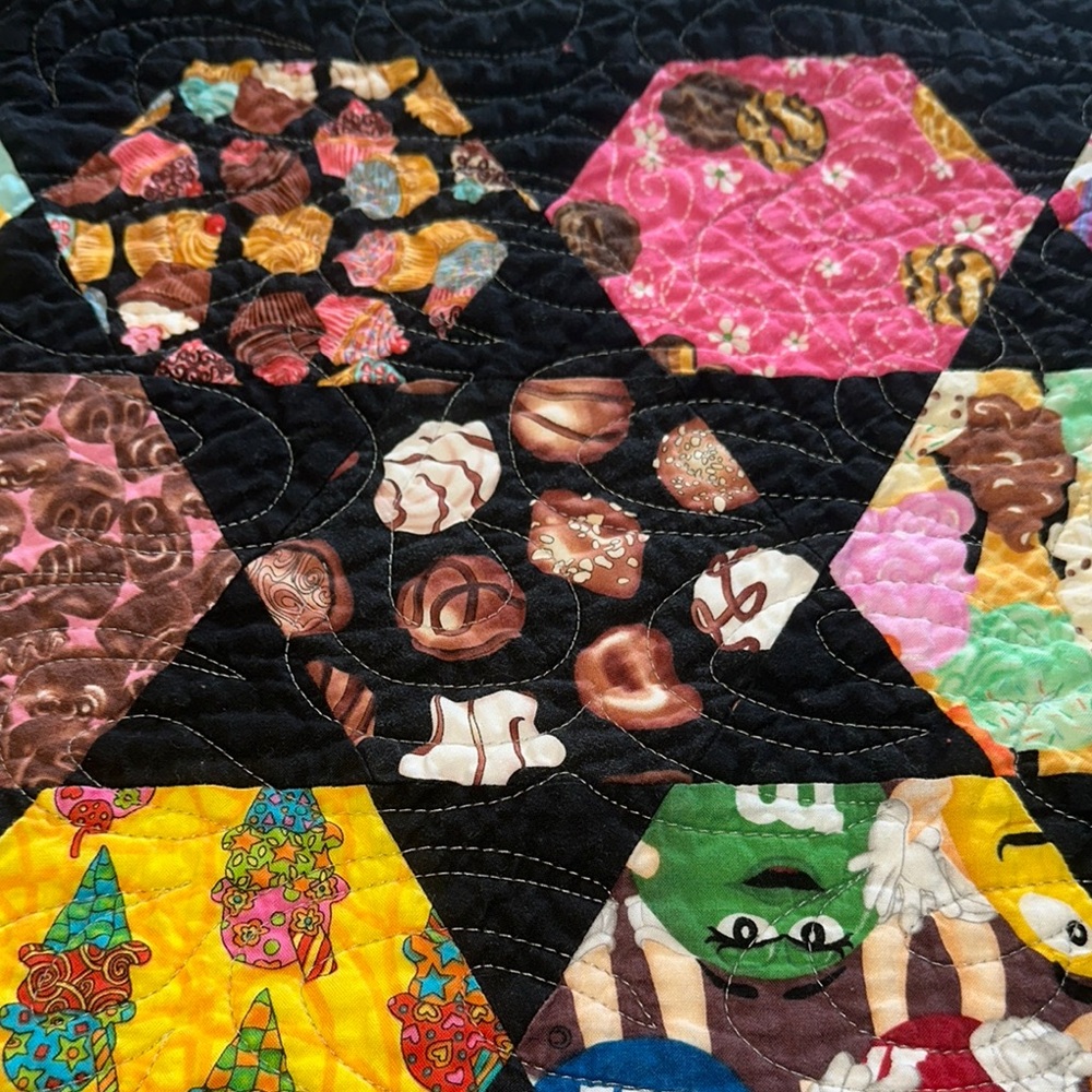 Colorful Patchwork Quilt handmade toddler or baby - Picture 5 of 6